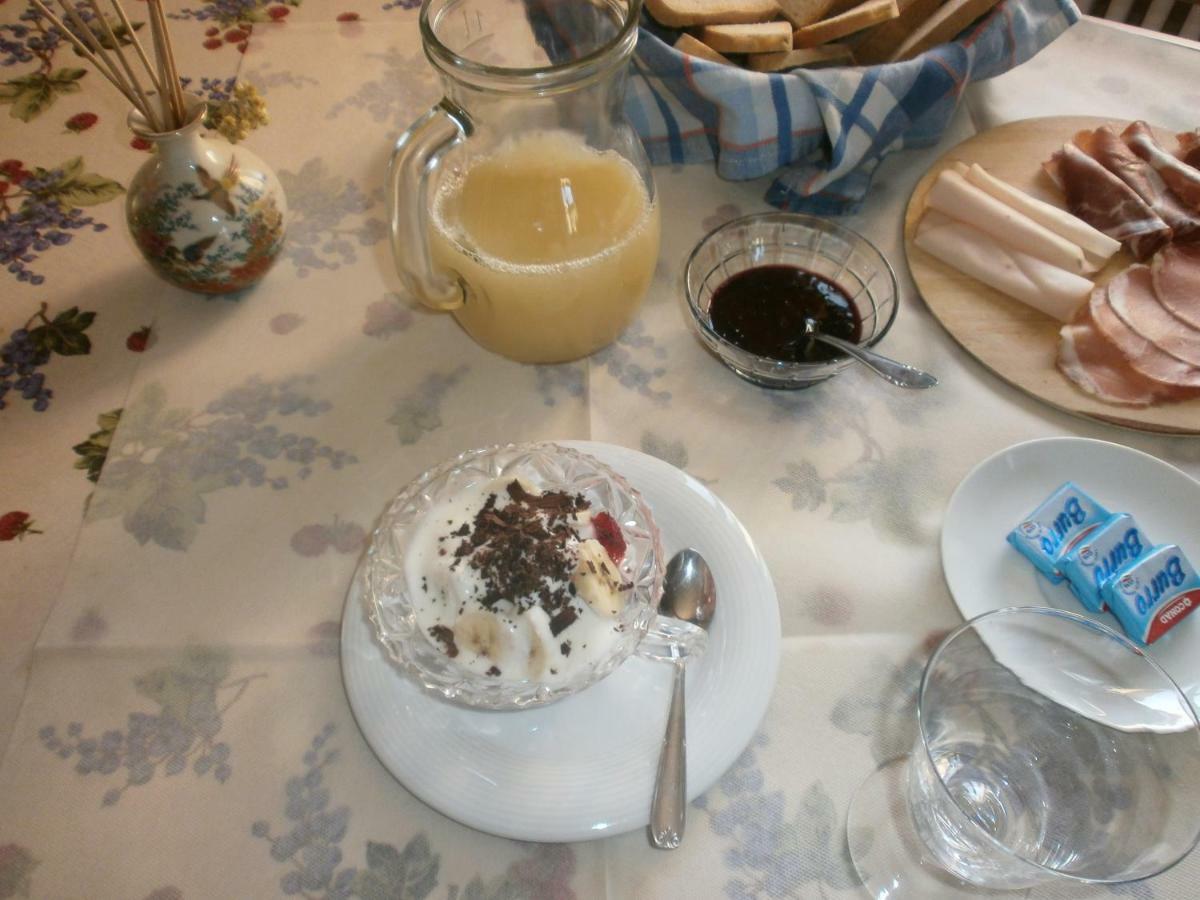 I Poggi Di Grace Bed & Breakfast Фивицано Екстериор снимка